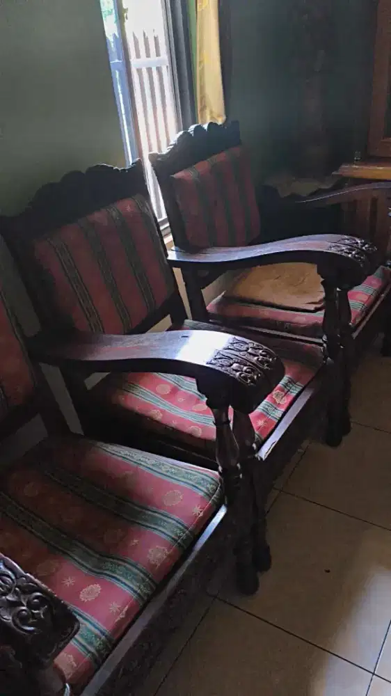 Jual kursi jati 2 model lengkap dgn meja