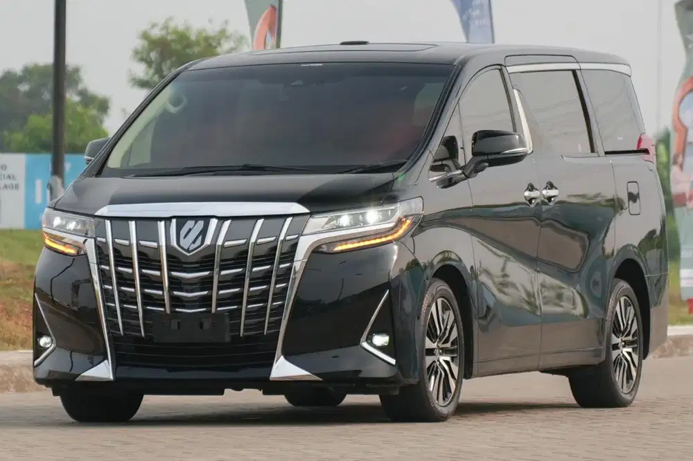 Toyota Alphard 2.5 G ATPM TSS 2022 VELLFIRE VITO LOMBARDI