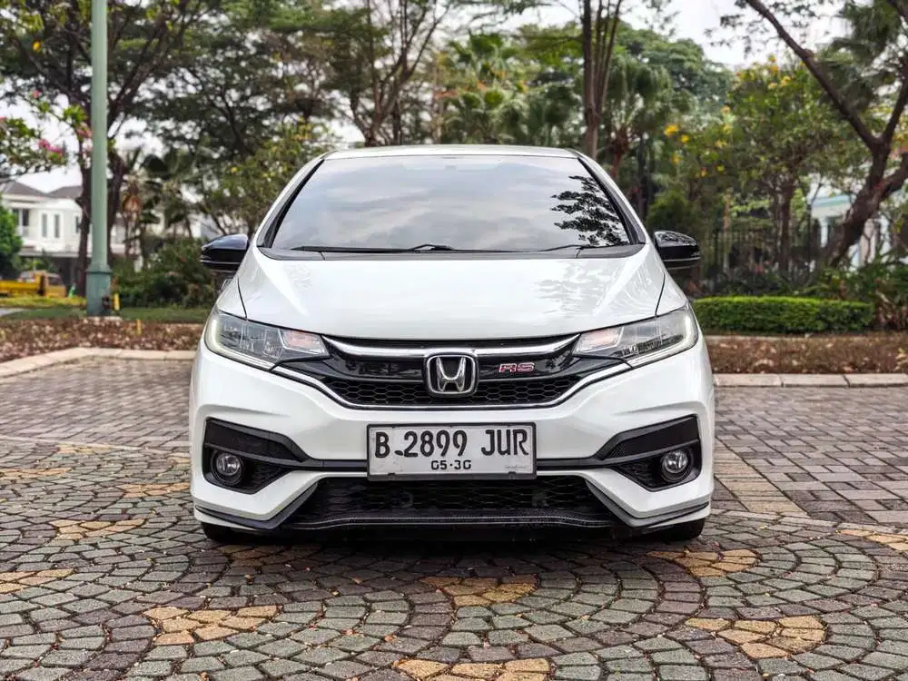 HONDA JAZZ 1.5 RS AT 2019 - PAJAK PANJANG & LOW KM