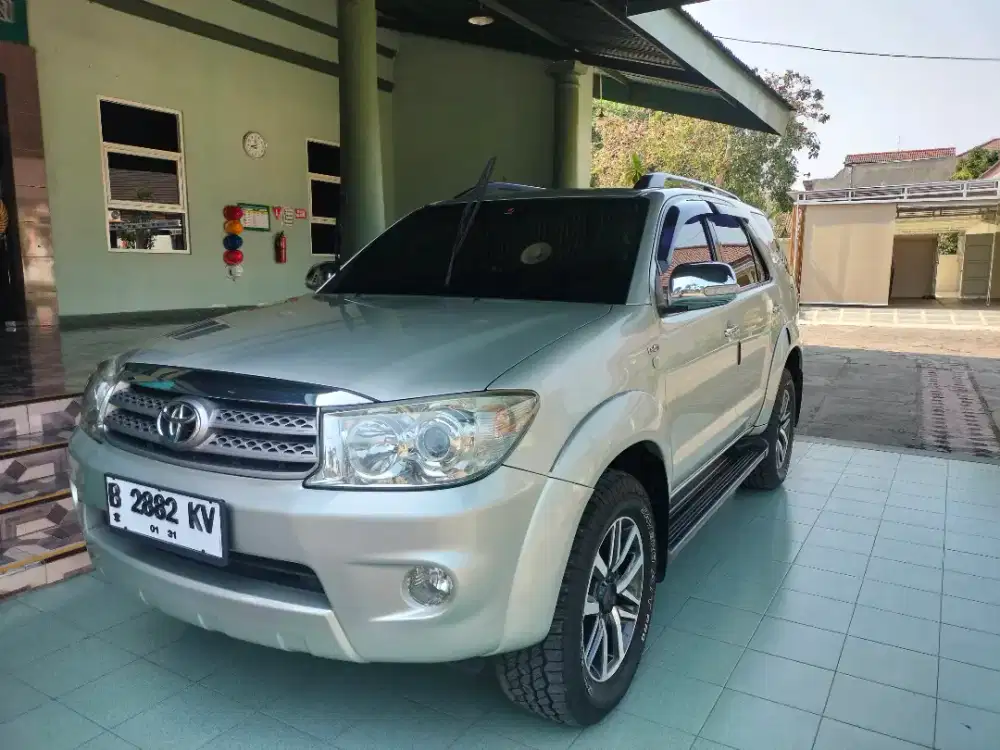 Fortuner solar 2011