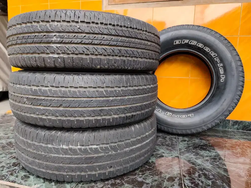 ban BfGoodrich 16 235/75 rush terios Terrano jimny katana feroza taft