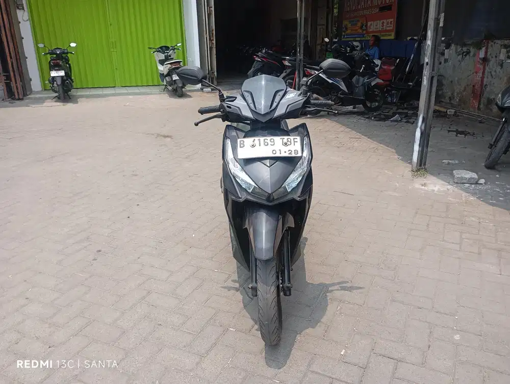 Honda Vario 150 LED old Tahun 2017 Surat komplit