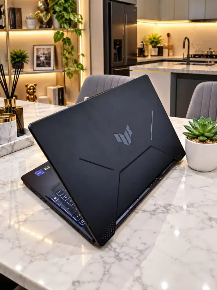 LAPTOP GAMING DESAIN ASUS TUF DASH F15 NVIDIA RTX 3050 MULUS Like New