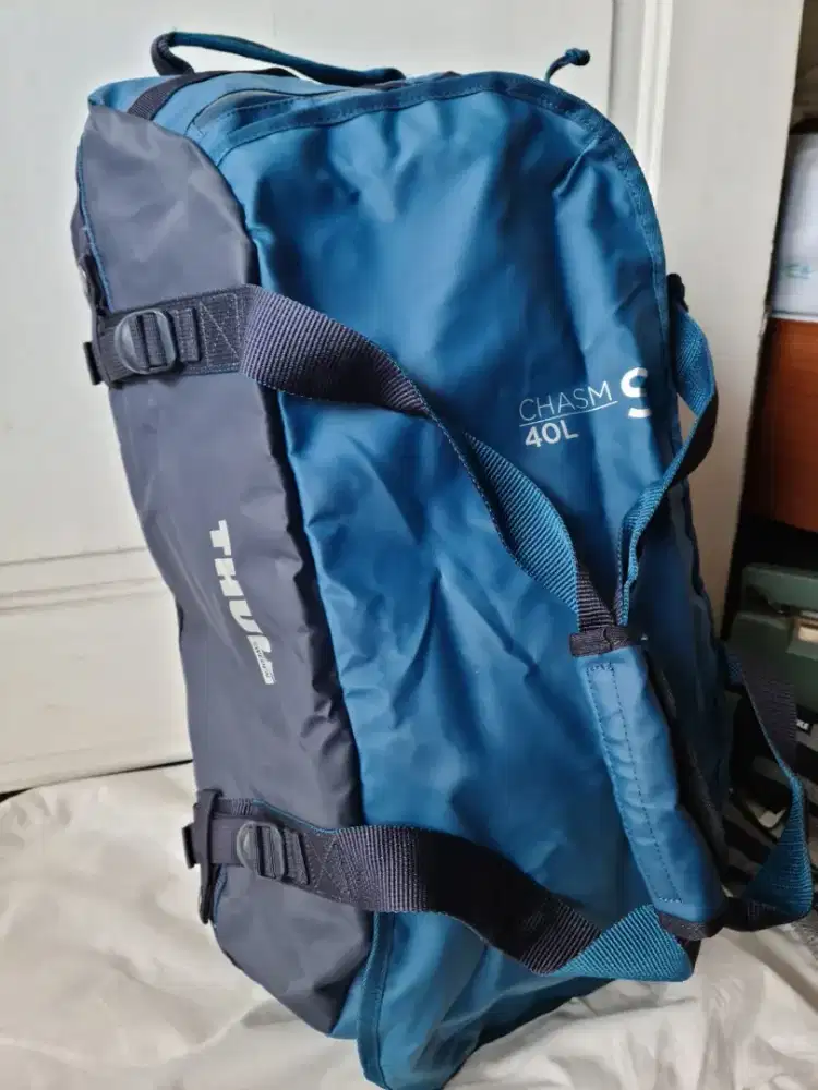 Tas thule duplle bag, warna biru