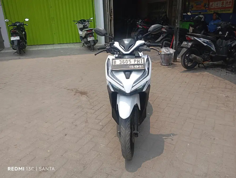 Honda Vario 125 LED new Tahun 2019 Surat komplit