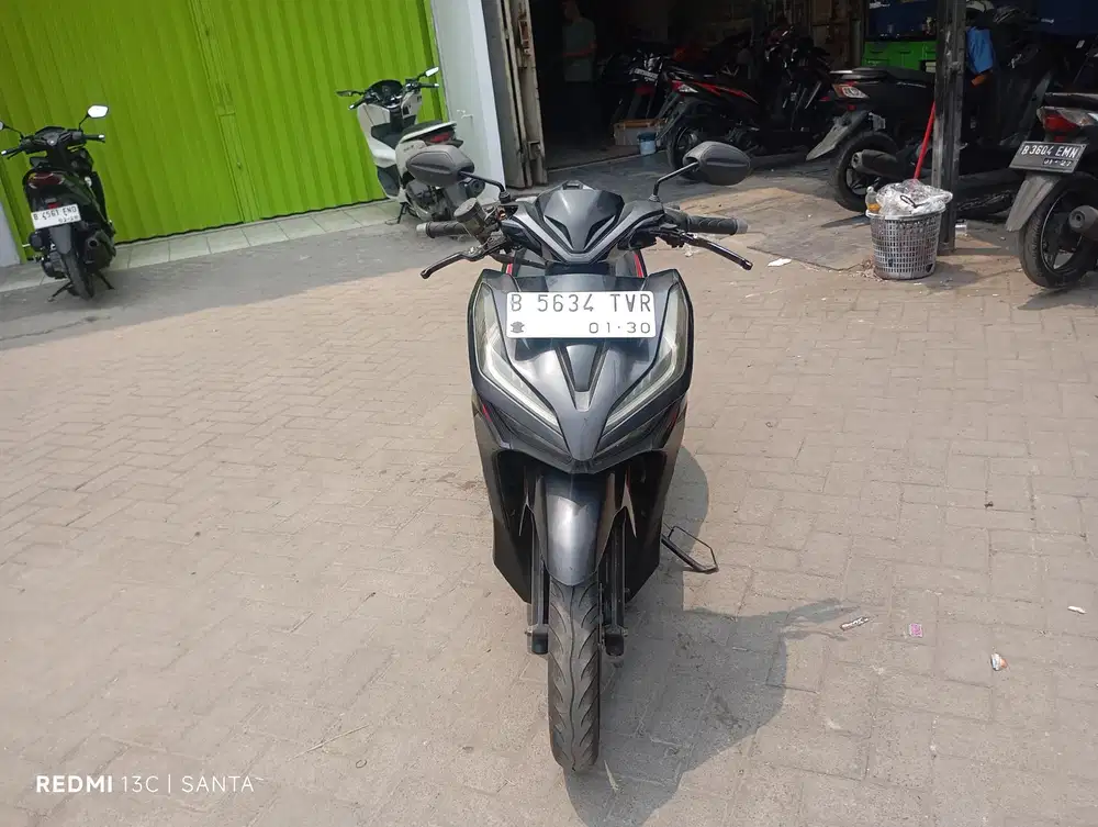 Honda Vario 125 LED new Tahun 2018 Surat komplit