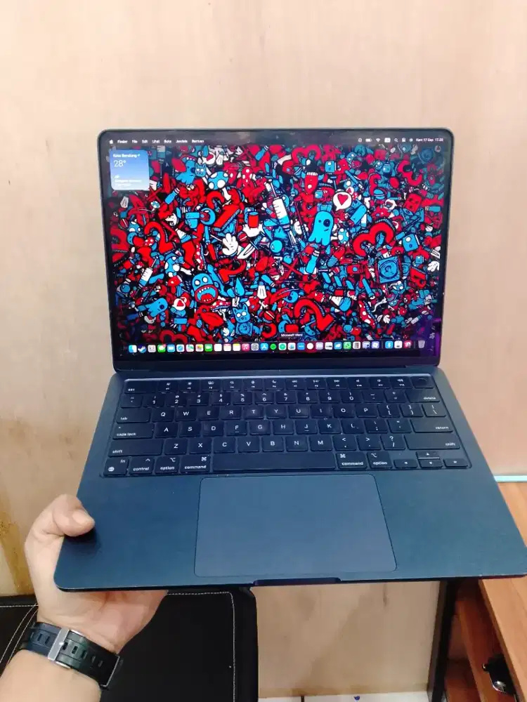 Macbook Air M2 8/256GB Fullset exIbox Minus Kamera