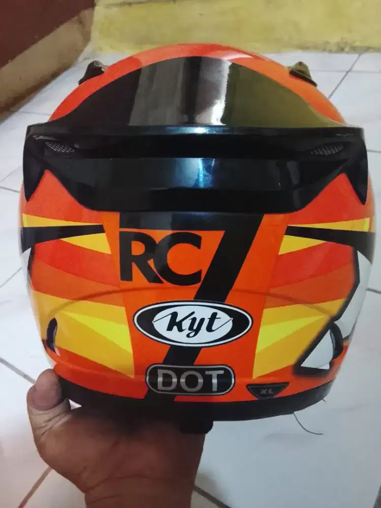 Dijual helem KYT full fast ukuran L Mash mulus