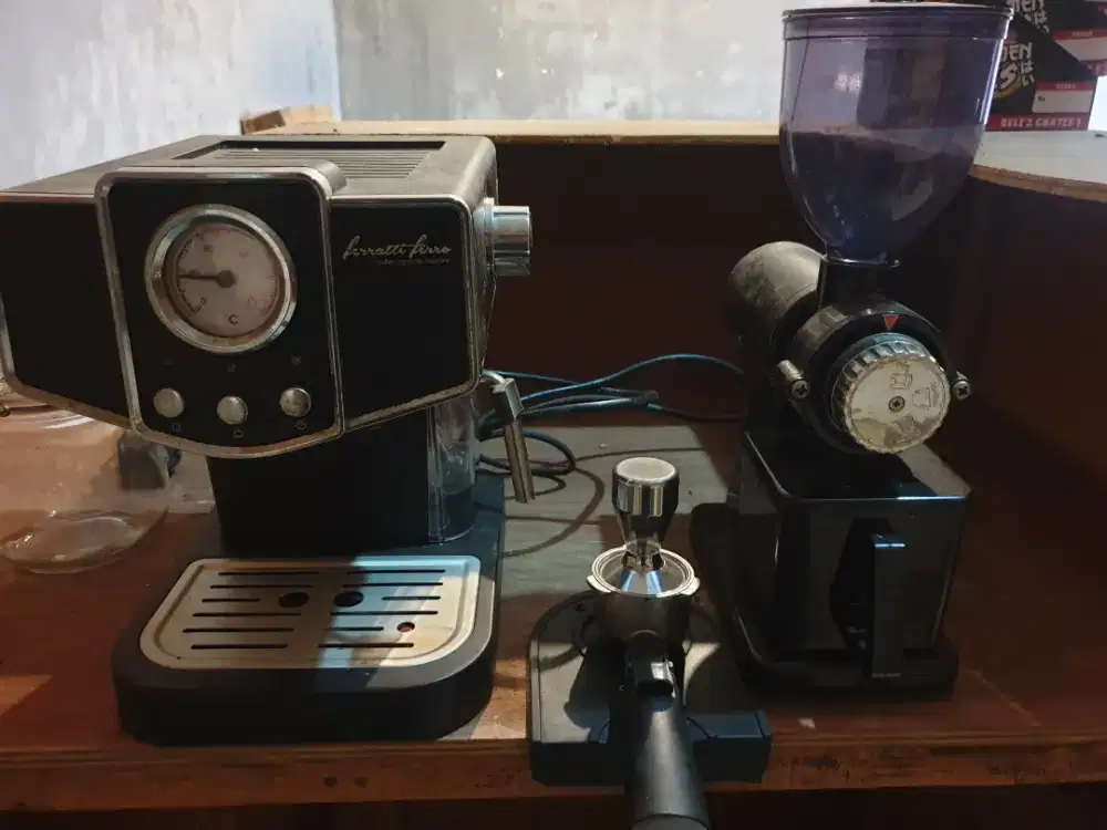Dijual mesin espresso (kopi)