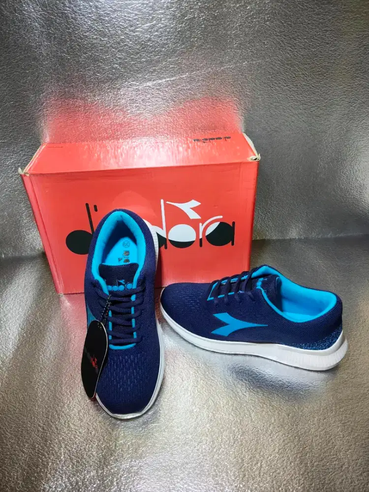 Diadora Cronos Running