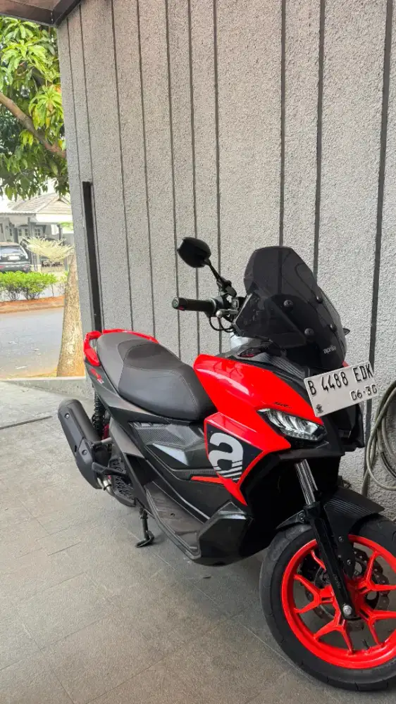 Jual Aprilia srgt 200 tahun 2025 ABS