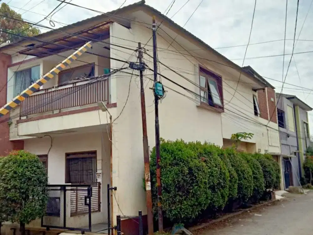 TURUN HARGA ! DIJUAL RUMAH NYAMAN DAN AMAN DI DALAM KOMPLEK KIARA SARI CIWASTRA BANDUNG