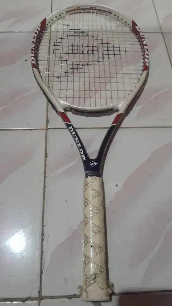 Alat Raket Tenis