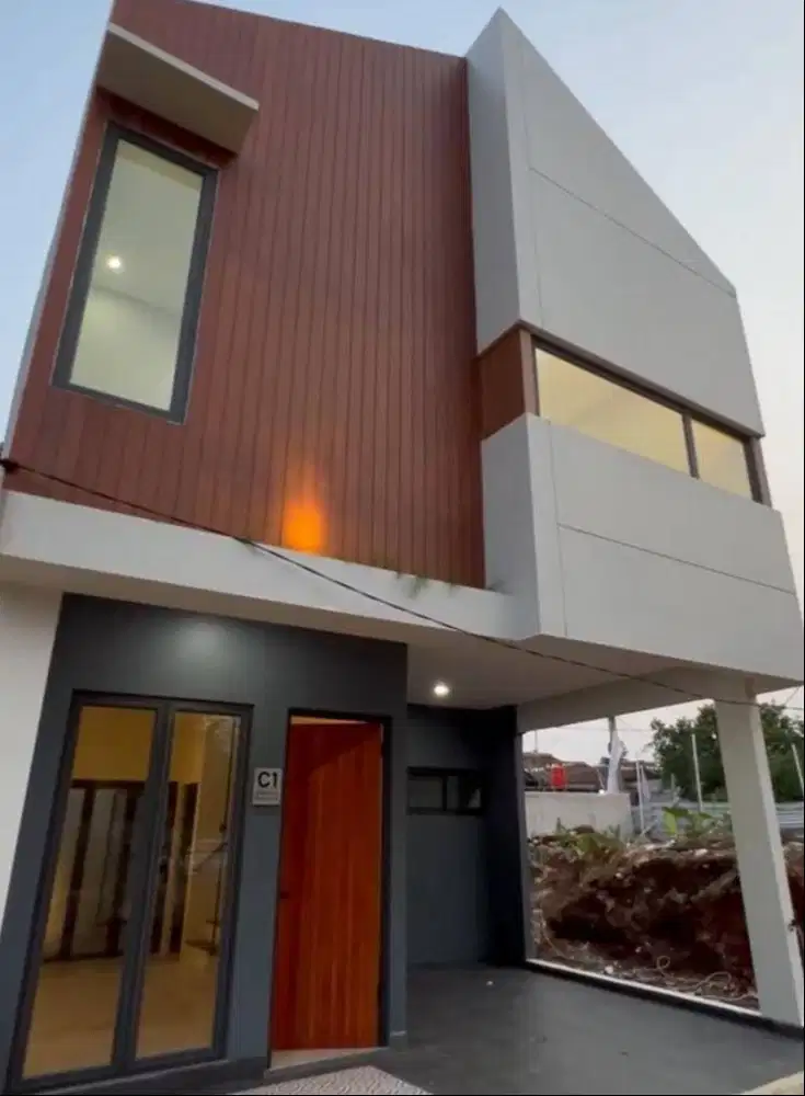 DISEWAKAN RUMAH 2 Lt UNDER 7jt per bulan
