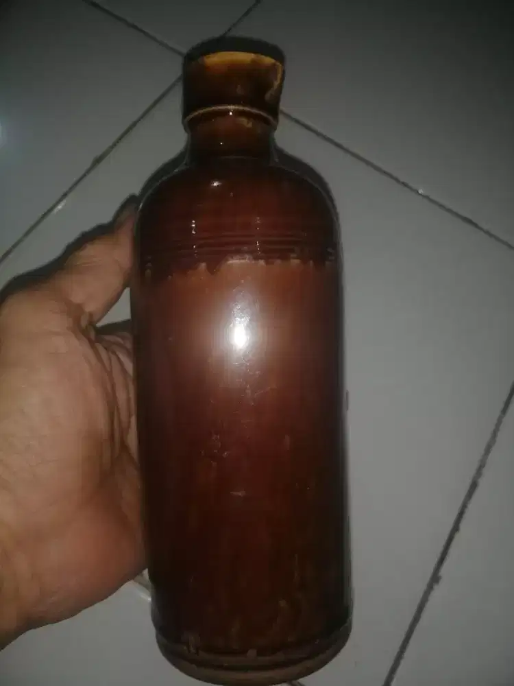 Botol lawas wadah tinta pecinan