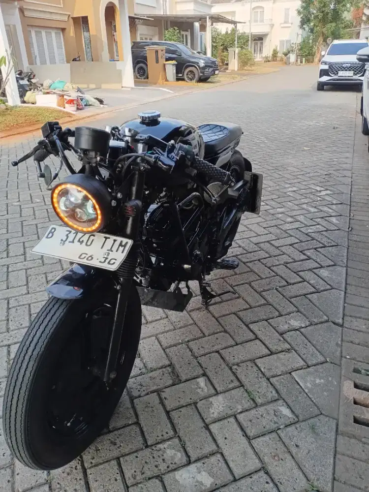 Jual motor custom cafe racer
