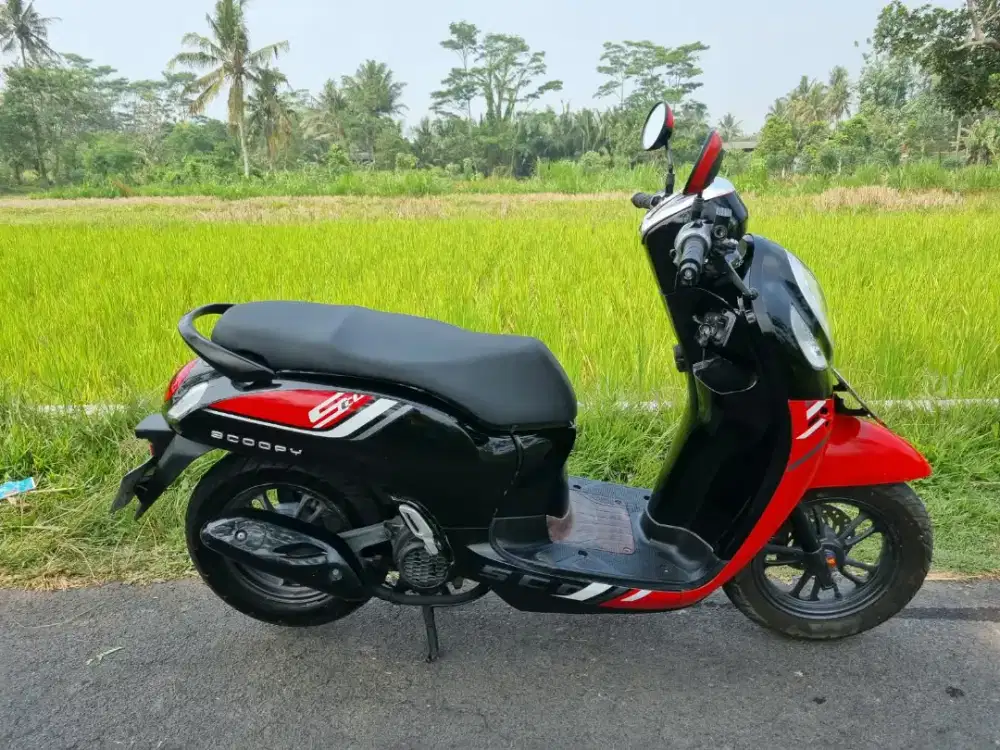 Scoopy 2023 Sporty (istimewa)