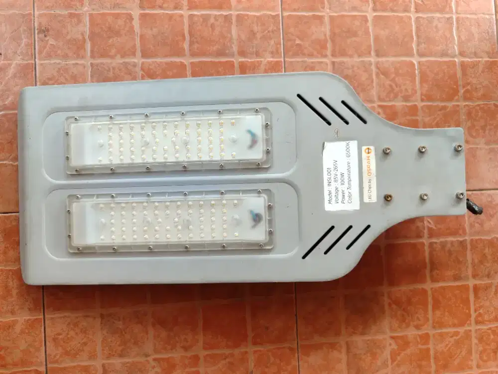 Lampu Jalan PJU LED 100W LED OSRAM – Bekas / Mati Total