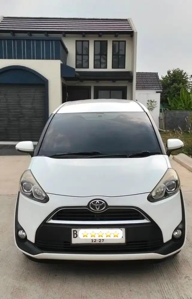 SIENTA V 1.5 AT 2016