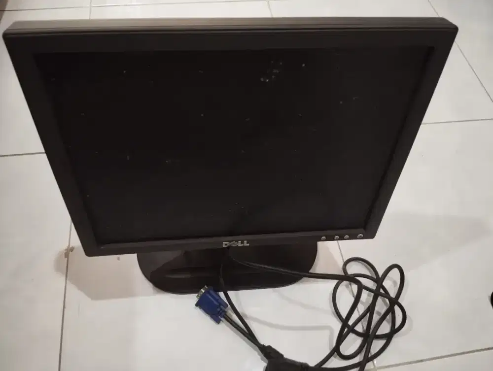 KOMPUTER DELL  (CPU DAN MONITOR)