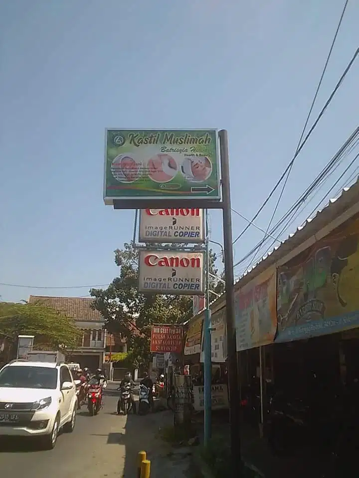 Di jual cepat Neon box akrilik bekas
