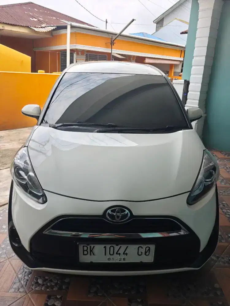 Dijual santai Sienta 2017 second 175 juta (nego)