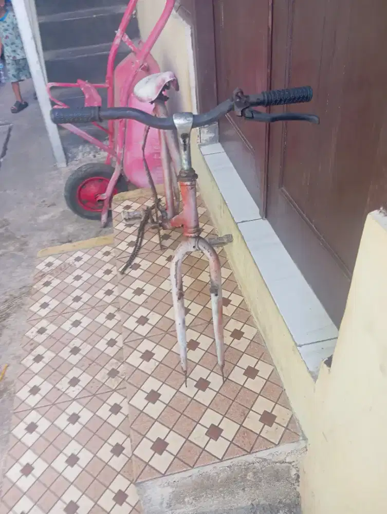di+jual+Frameset+26+size+19
Gak+tau+sepeda+apa+