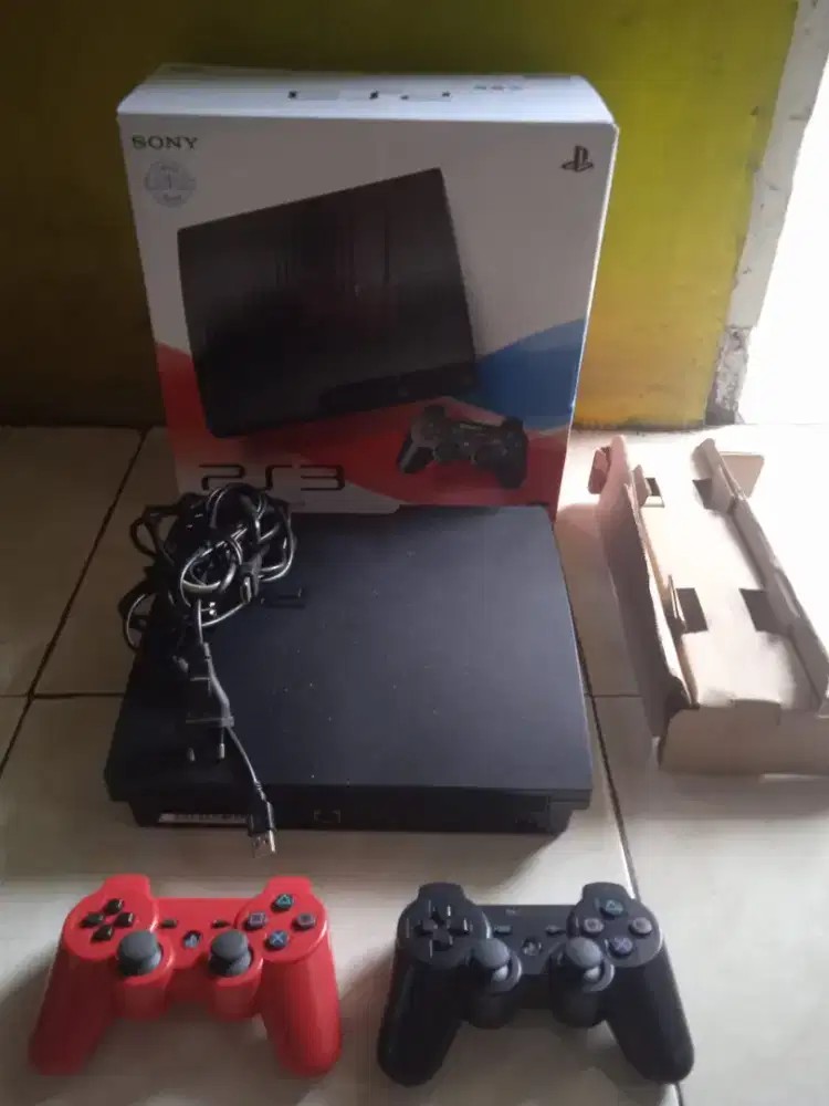 PS3 slim seri 25 kondisi normal tinggal maen Poris cipondoh