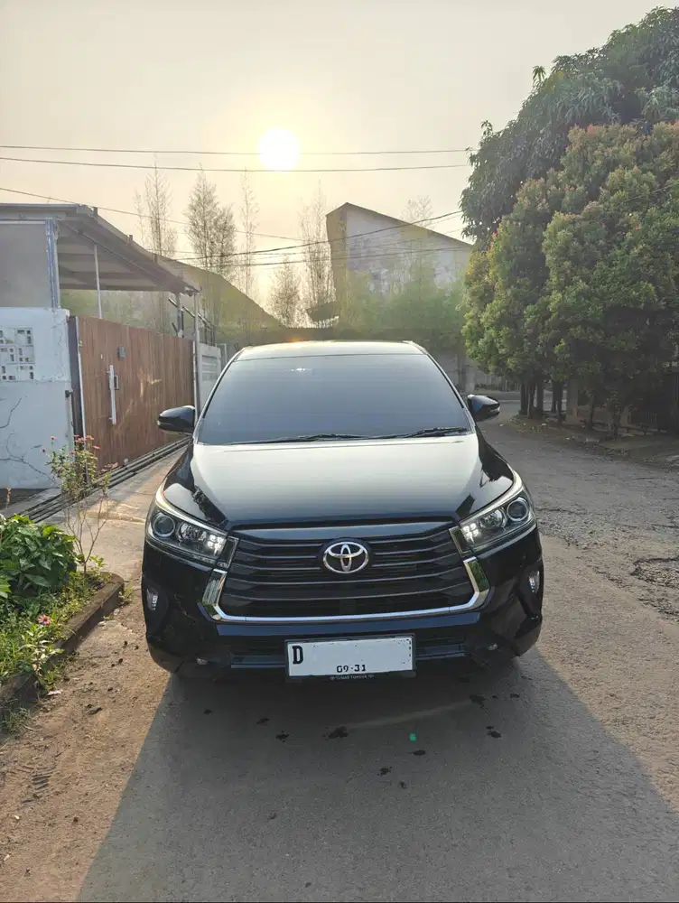 Jual Toyota Innova Reborn 2.4 V A/T