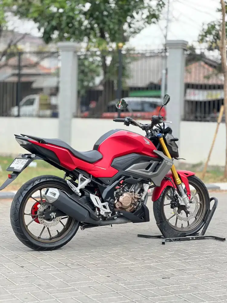 LOW KM! HONDA NEW CB150R MERAH 2023 PAJAK PANJANG KAYAK BARU