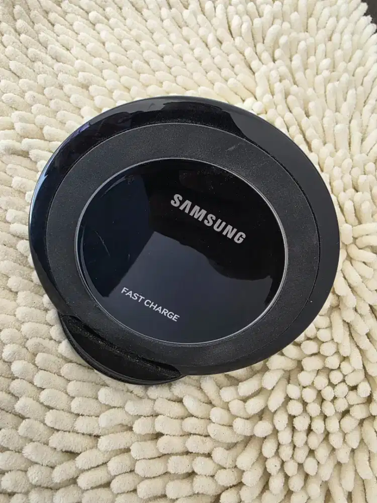 SAMSUNG Wireless Fast Charger