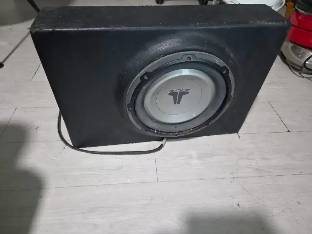 Dijual speaker mobil dan masih kondisi bagus