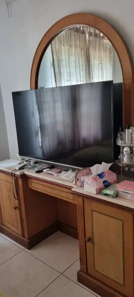 Dijual meja rias 1 set dgn meja lampu