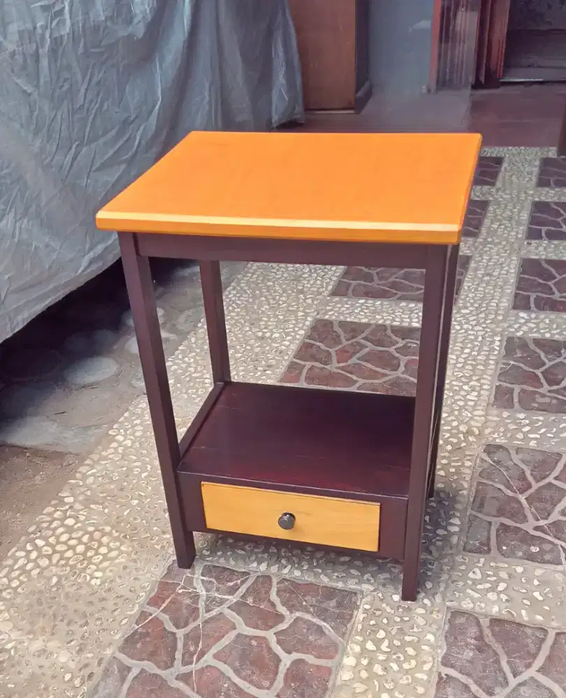 Meja dispenser. Magicom. Meja serbaguna.