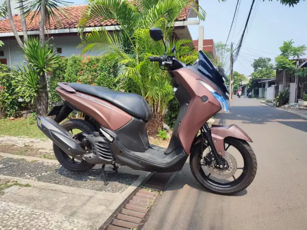 YAMAHA LEXI KEYLESS  TAHUN 2019