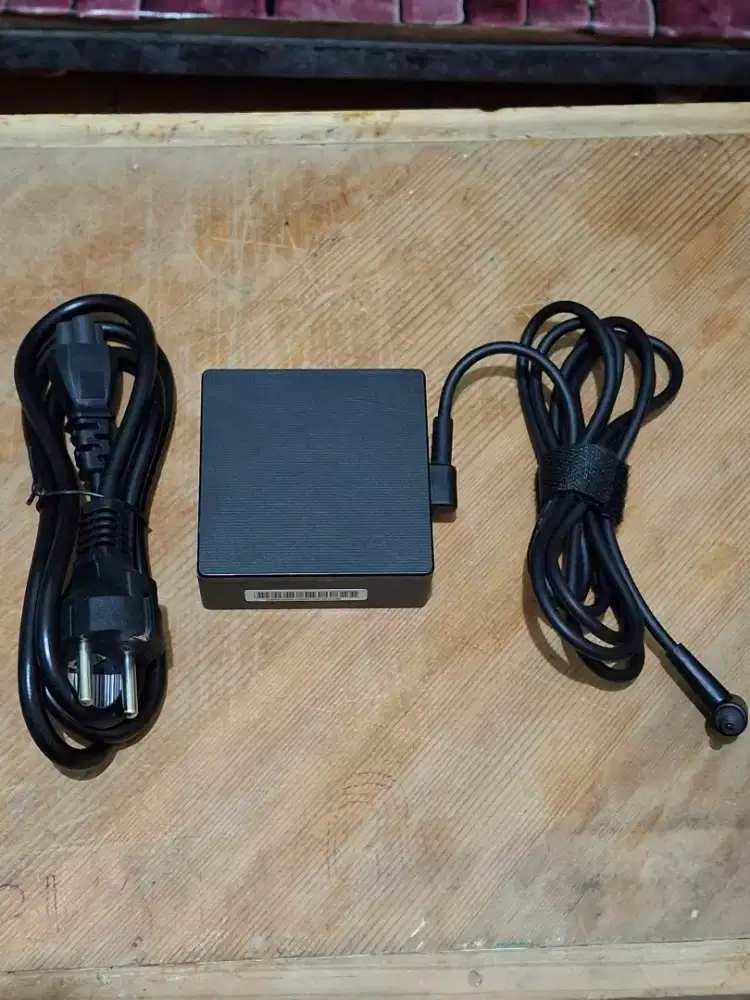 Charger Adaptor Compatible model A19-090P2A - 19V 4.74A 4.53.0mm 90W