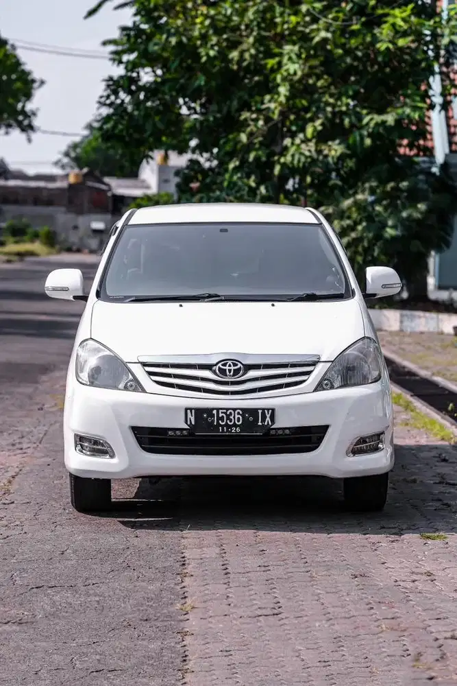 TOYOTA INNOVA BARONG 2.5G AT 2015