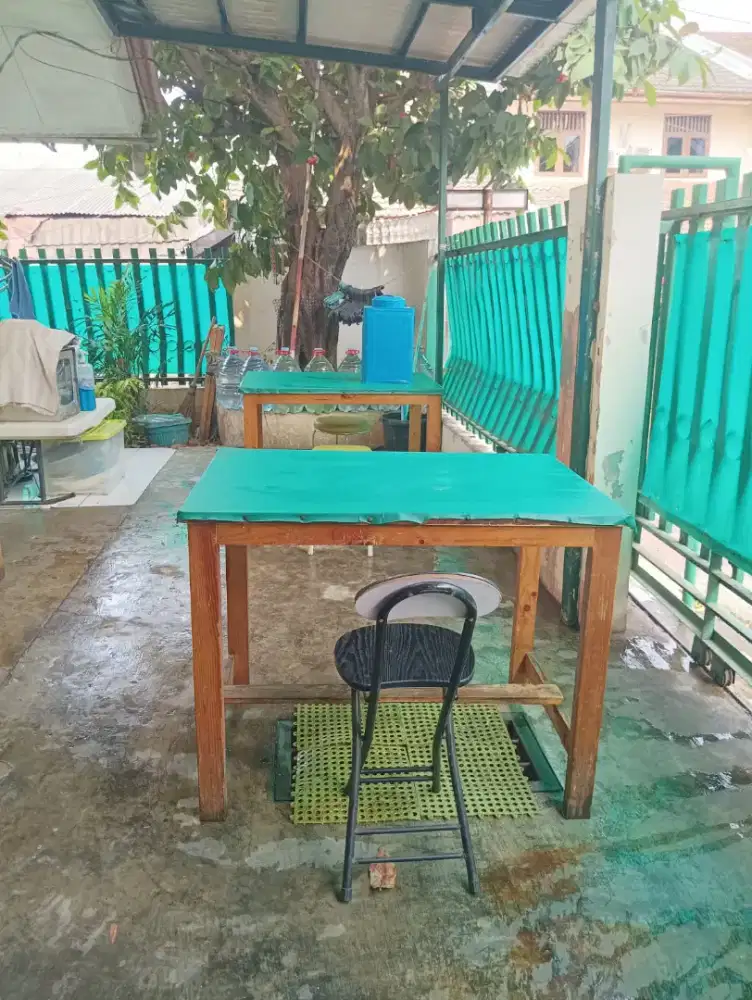 Di jual meja bekas warung