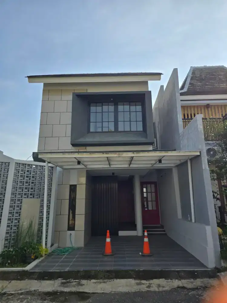 Rumah cantik dan strategis di tengah kota Pemalang