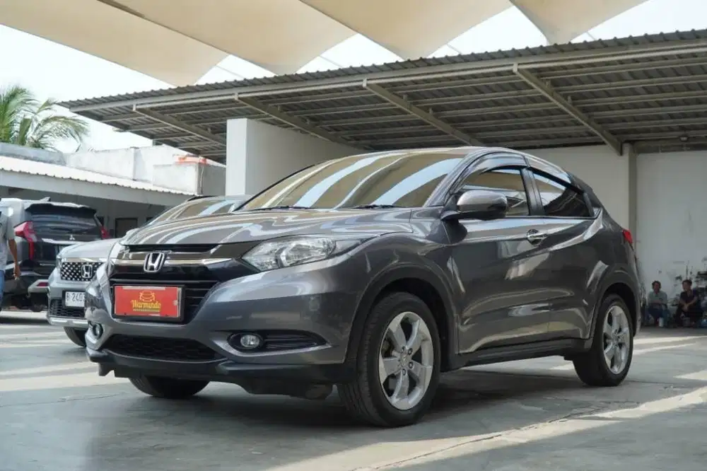 Honda HRV 1.5 E Matic Tahun 2017 Abu abu Grey HR-V CVT AT DP minim
