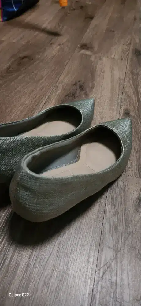 Sepatu cewek merk urban co