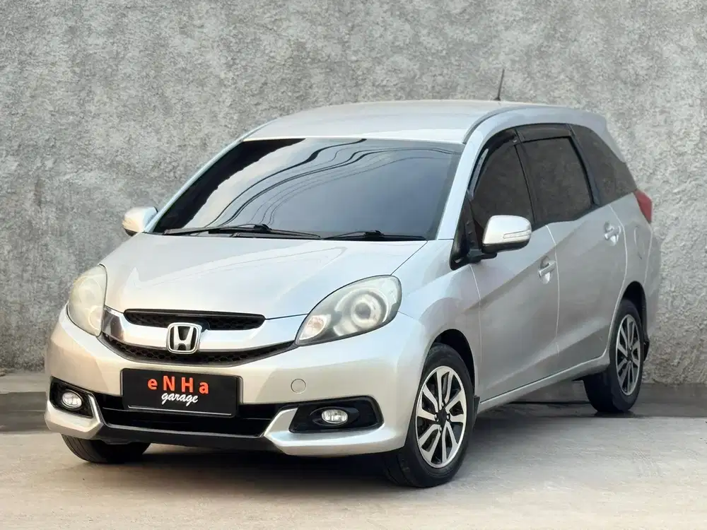 Dp 8 JT.. Honda Mobilio E 1.5 A/T 2015.. eNHa garage Semarang..