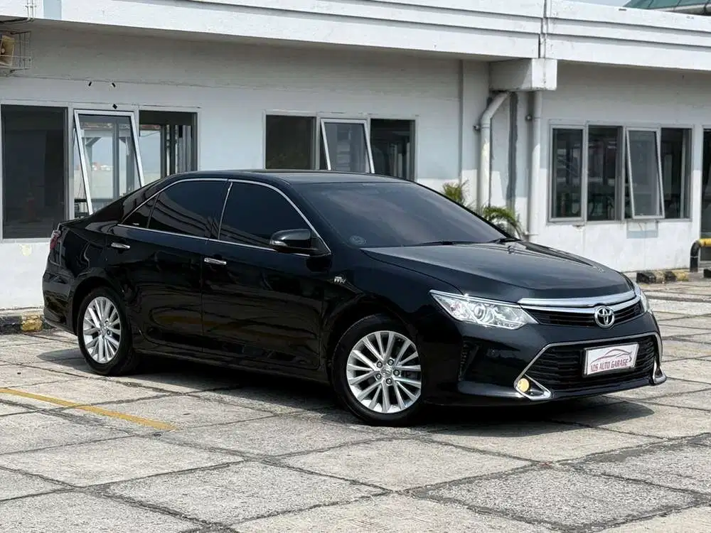 (KM 83rb) Toyota Camry 2.5 V AT 2017