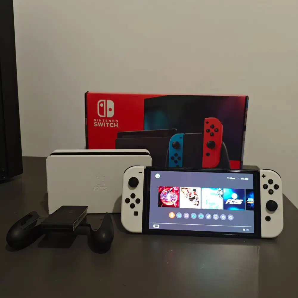 (Jual/TT) Nintendo Switch OLED 128GB fullgames Atmosphere | White