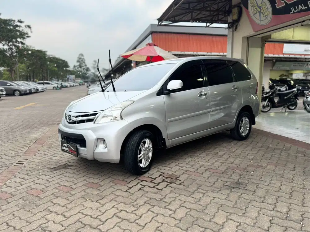 Daihatsu Xenia R Family AT 2012 Matic Silver