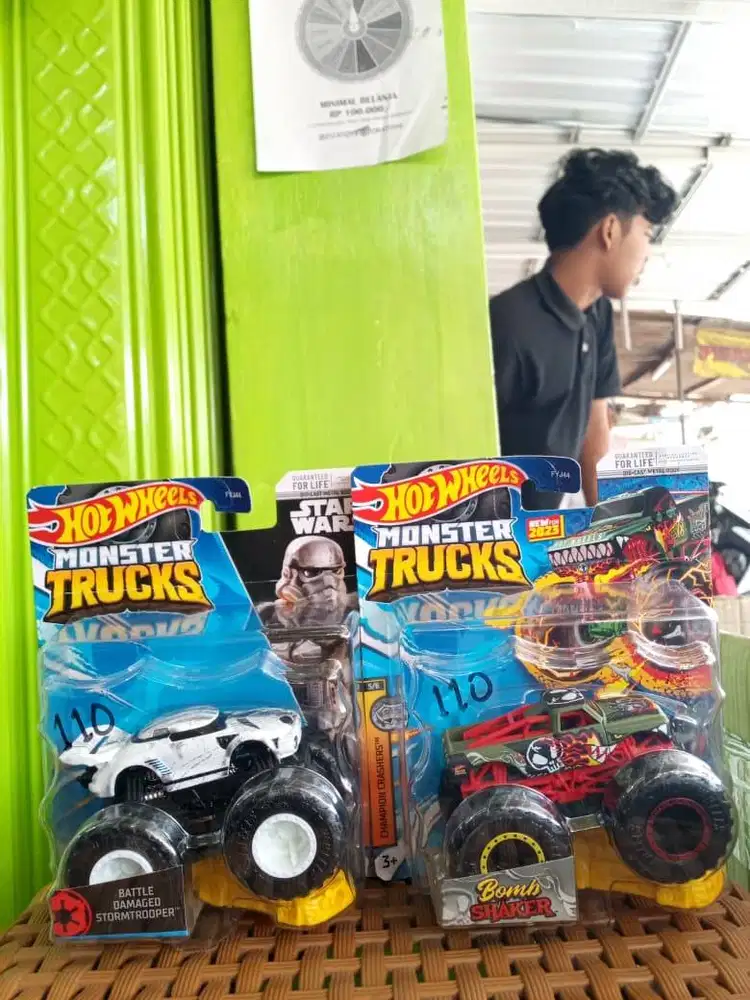 mainan anak hotwheels monster trucks
