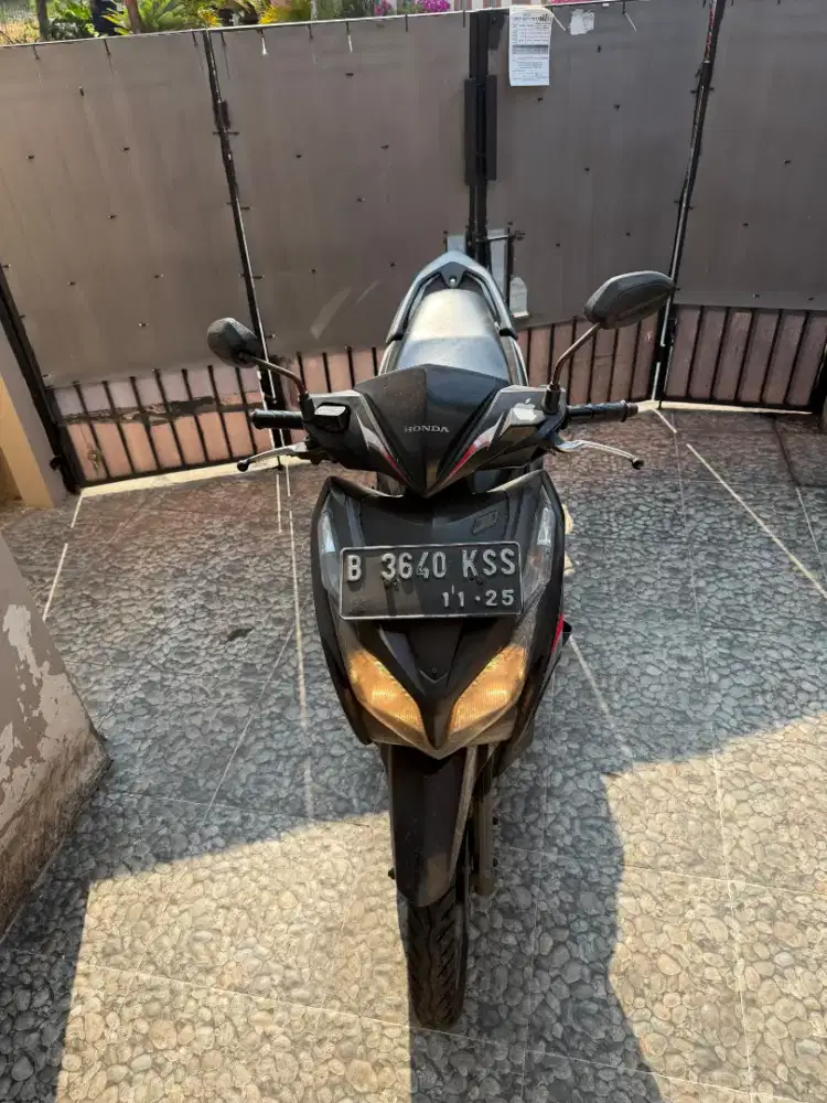 Vario 125 PGM FI (KZR) Tahun 2012