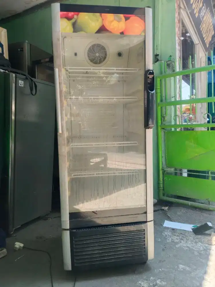 Showcase polytron oriisnil normal dingin siap pakai