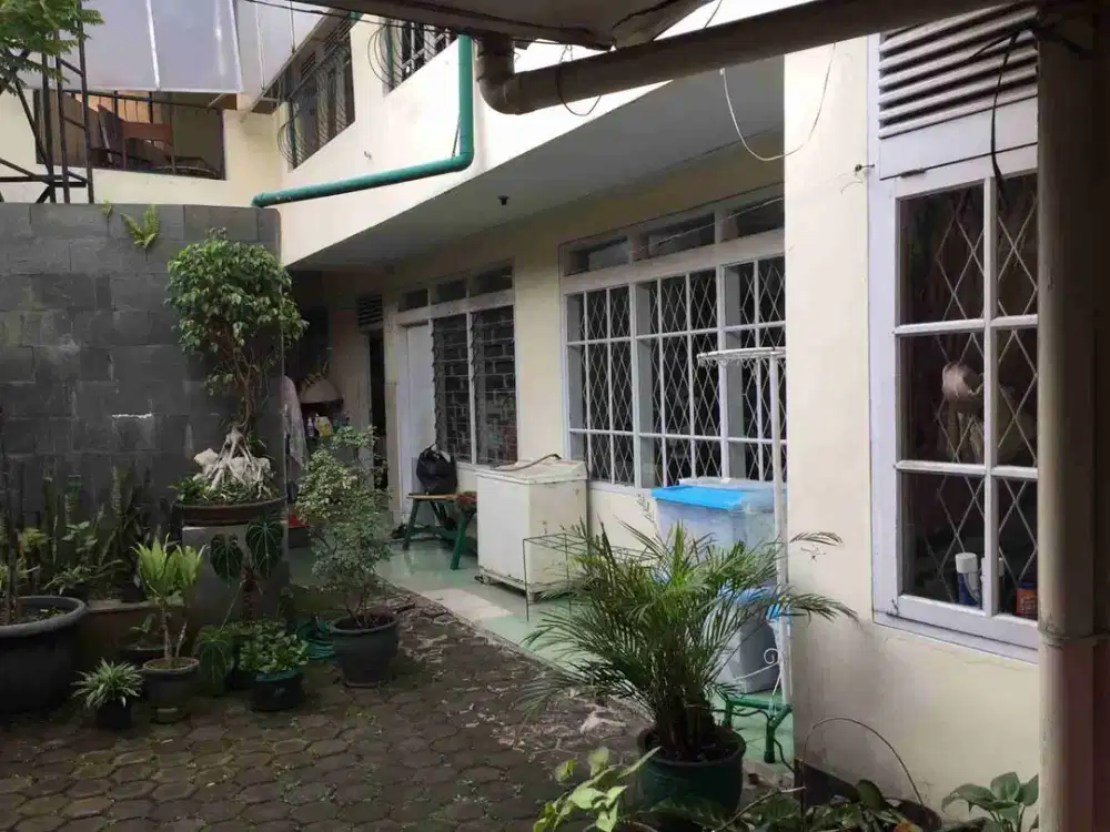 TURUN HARGA ! DIJUAL TANAH BONUS RUMAH DI KOMPLEK TURANGGA BANDUNG