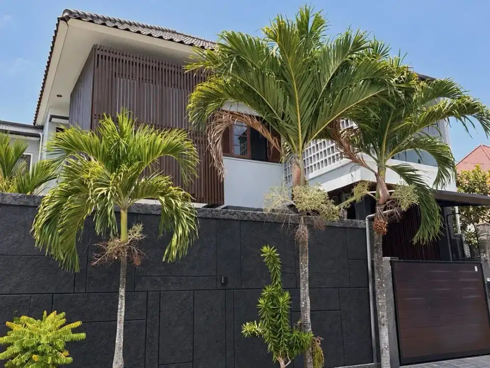 SIAP HUNI RUMAH MODERN 2 LANTAI DI GATSU BARAT DENPASAR